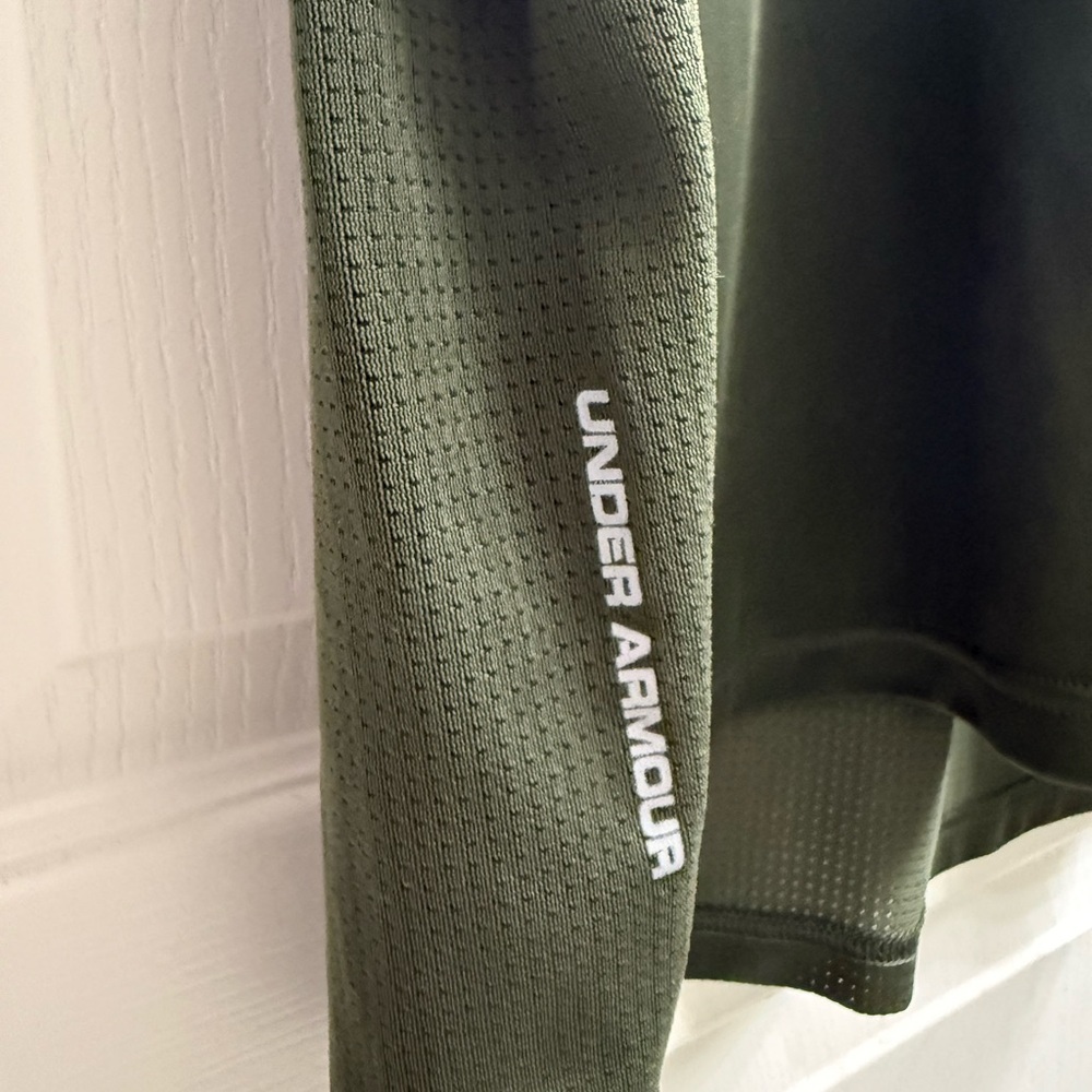 Under Armour HeatGear Run “Pound The Pavement” Tee 2XL Green - Picture 7 of 8